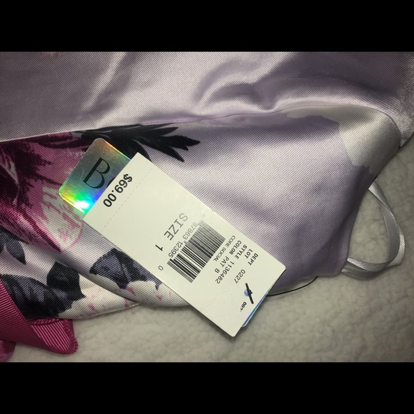 Formal dress - Picture 4 of 5